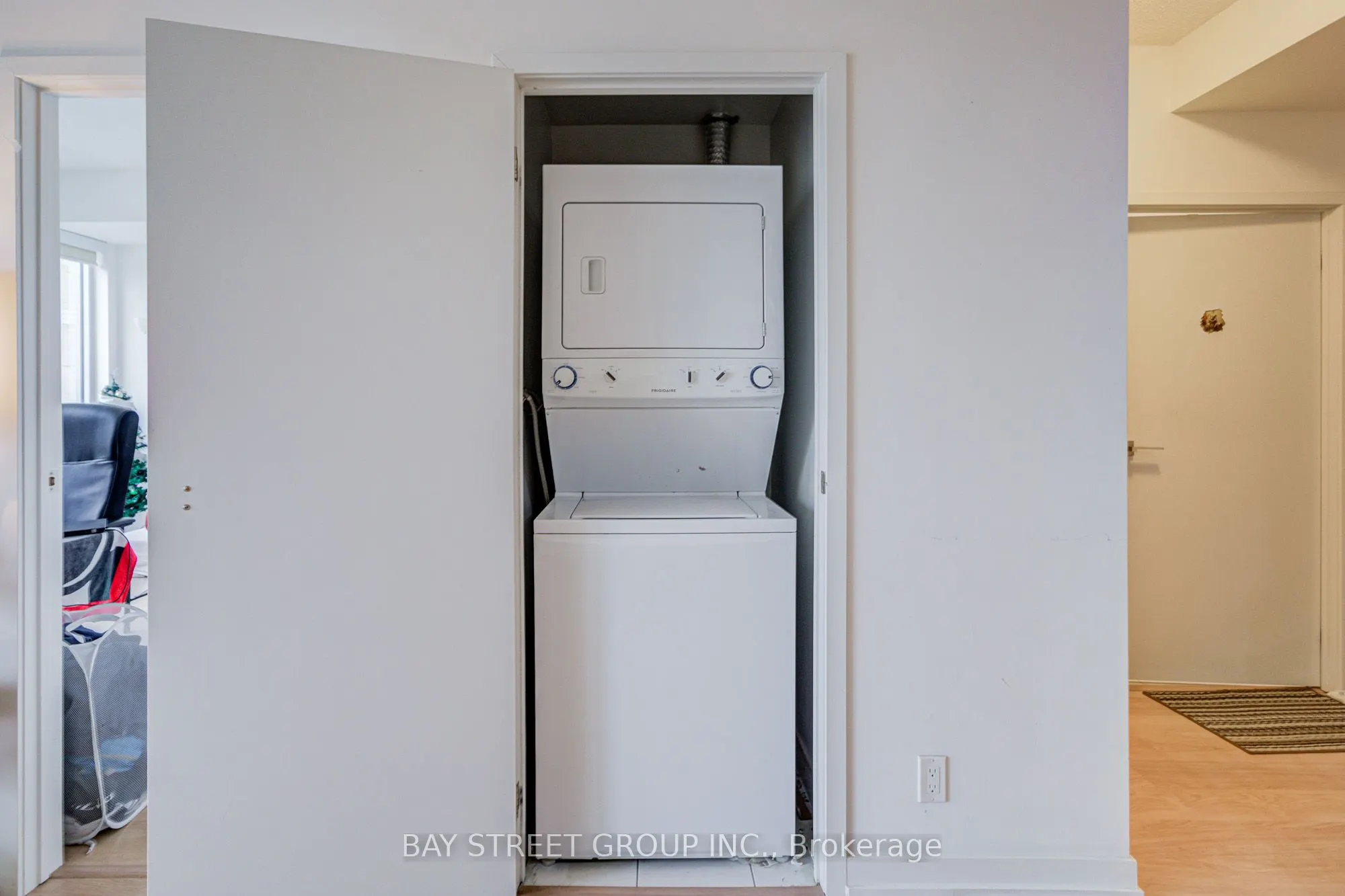 98 Lillian Street, #918