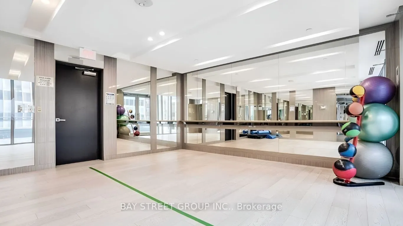 98 Lillian Street, #918