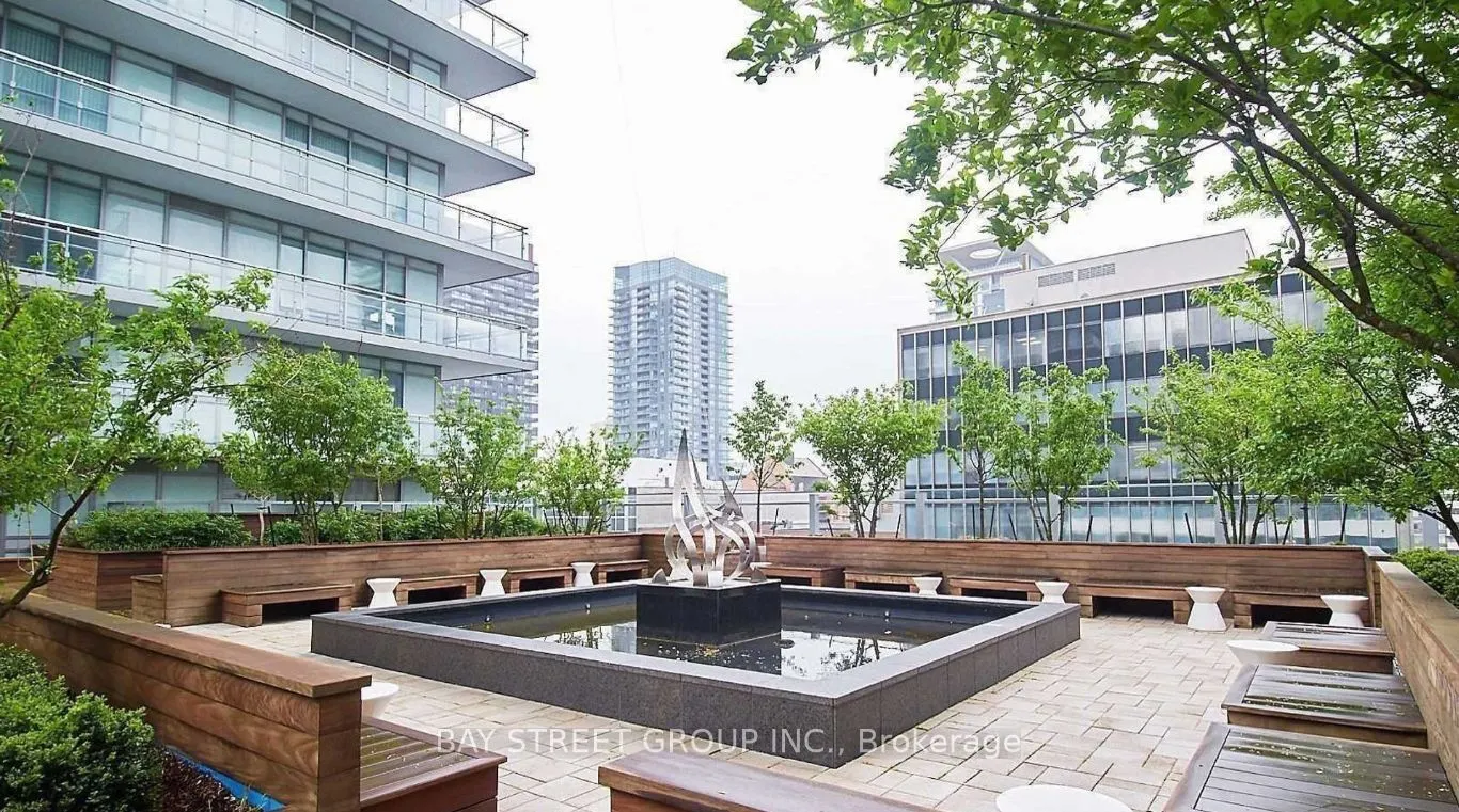 98 Lillian Street, #918