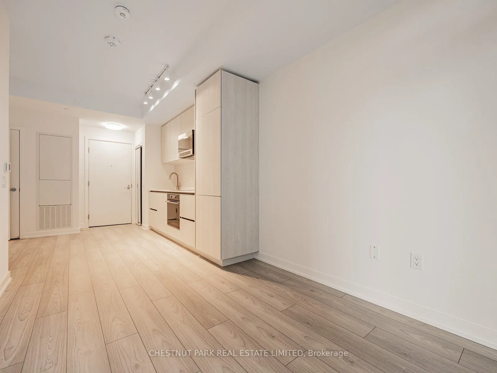 110 Broadway Avenue, #1006 S