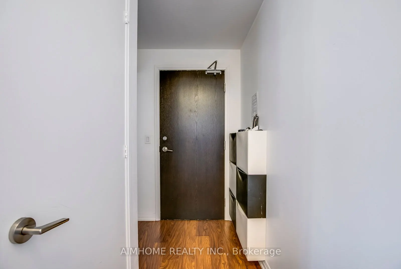 25 Cole Street, #713