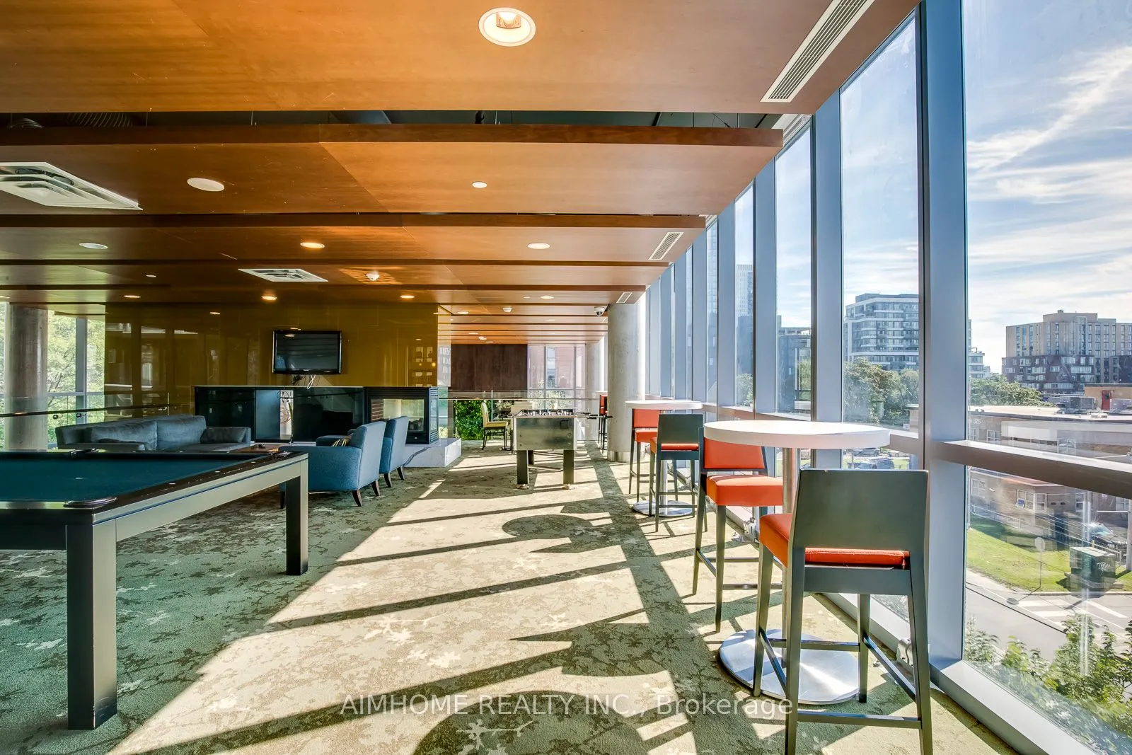 25 Cole Street, #713