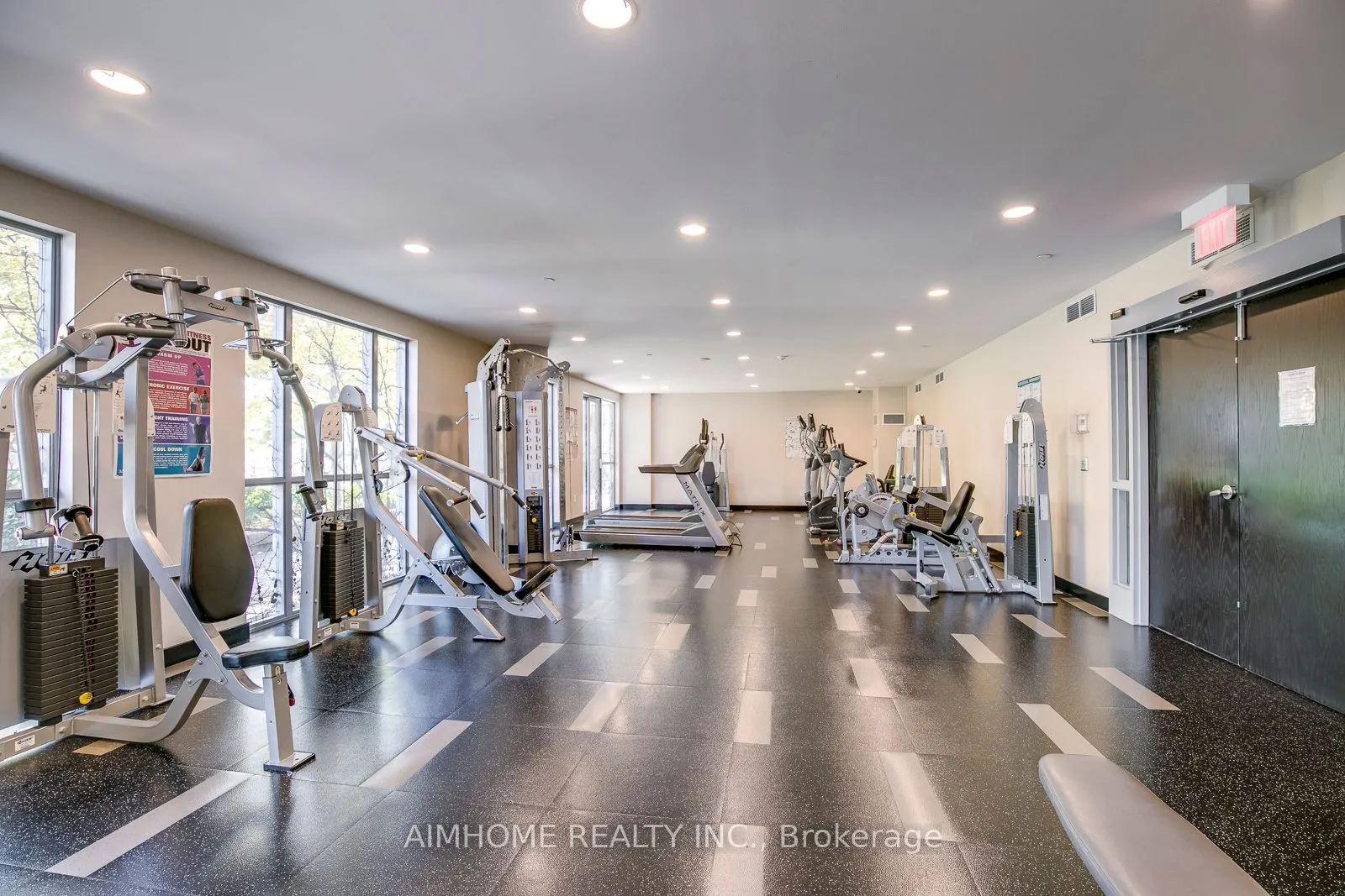 25 Cole Street, #713