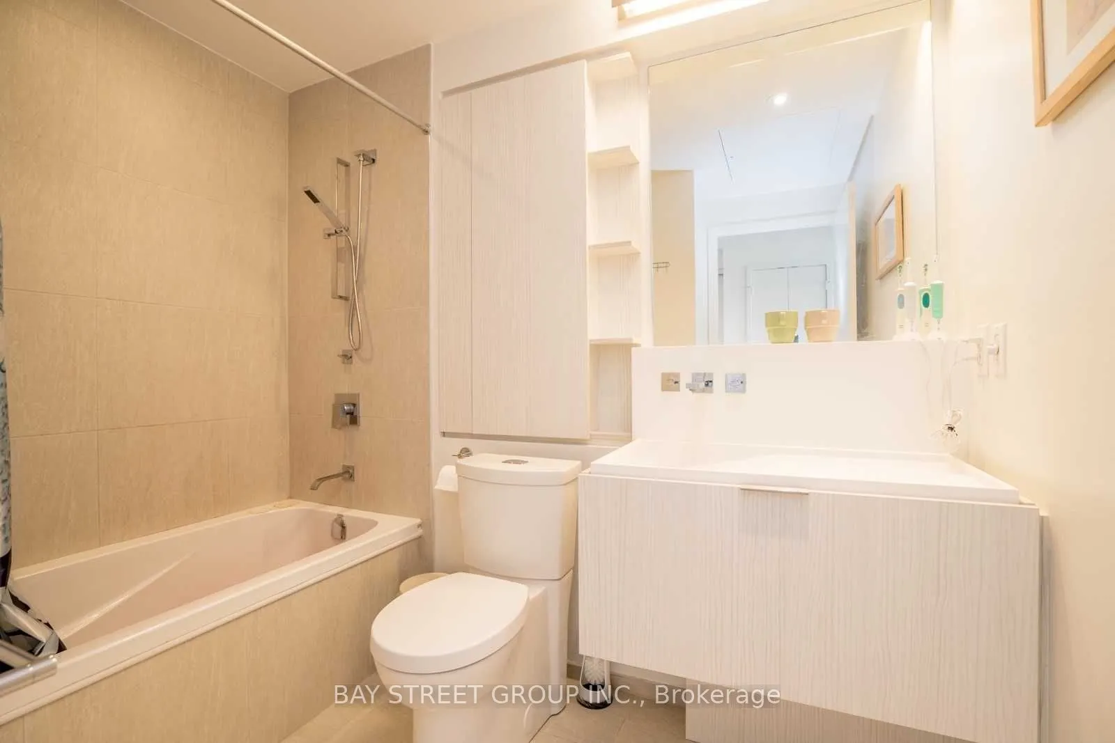 101 Charles Street E, #1709