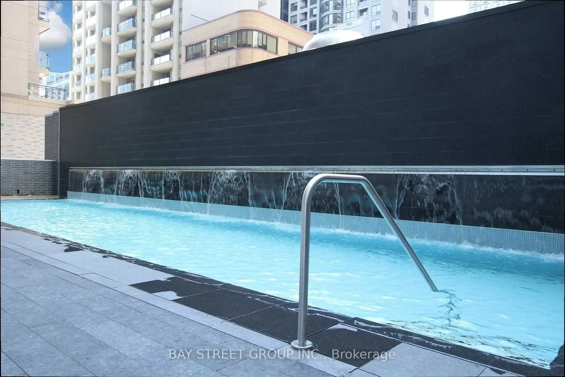 42 Charles Street E, #2103