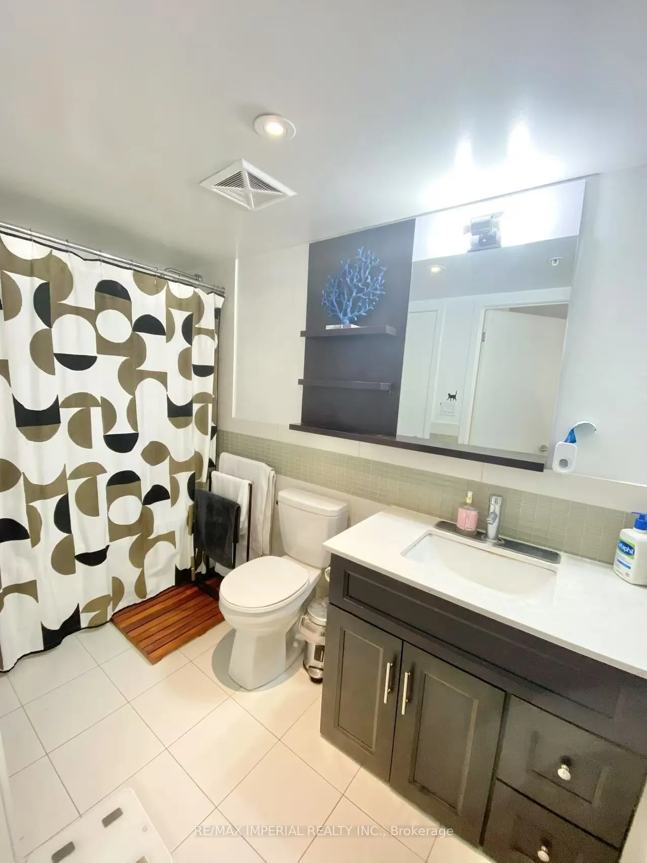 295 Adelaide Street W, #723