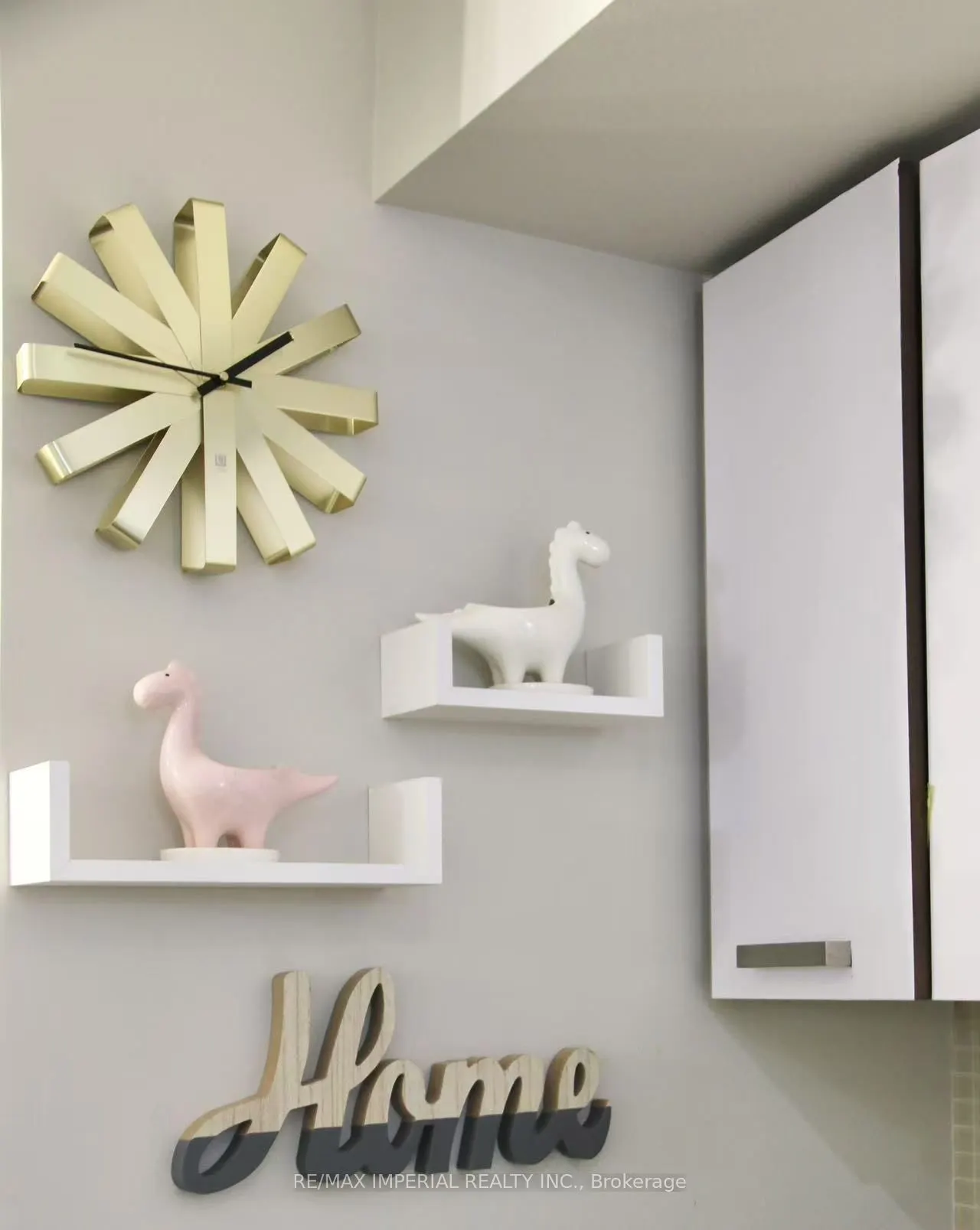 295 Adelaide Street W, #723