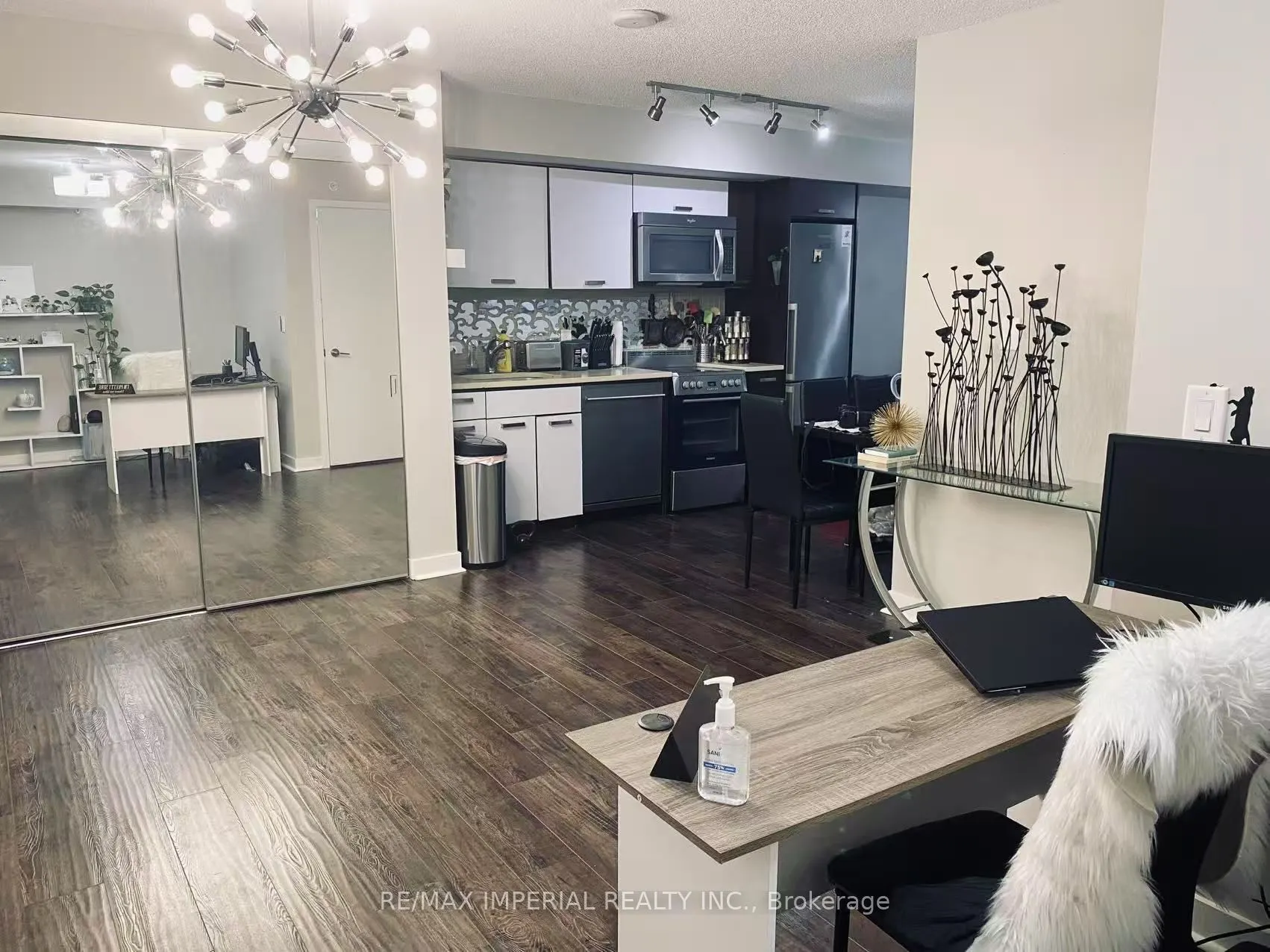 295 Adelaide Street W, #723