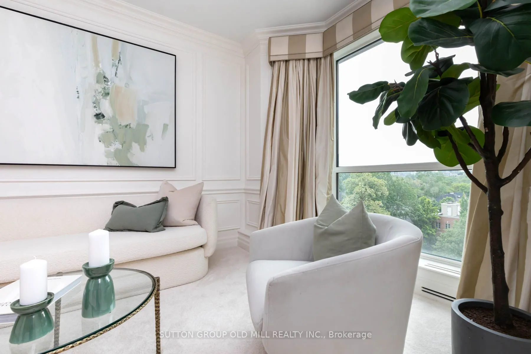 38 Avenue Road, #700