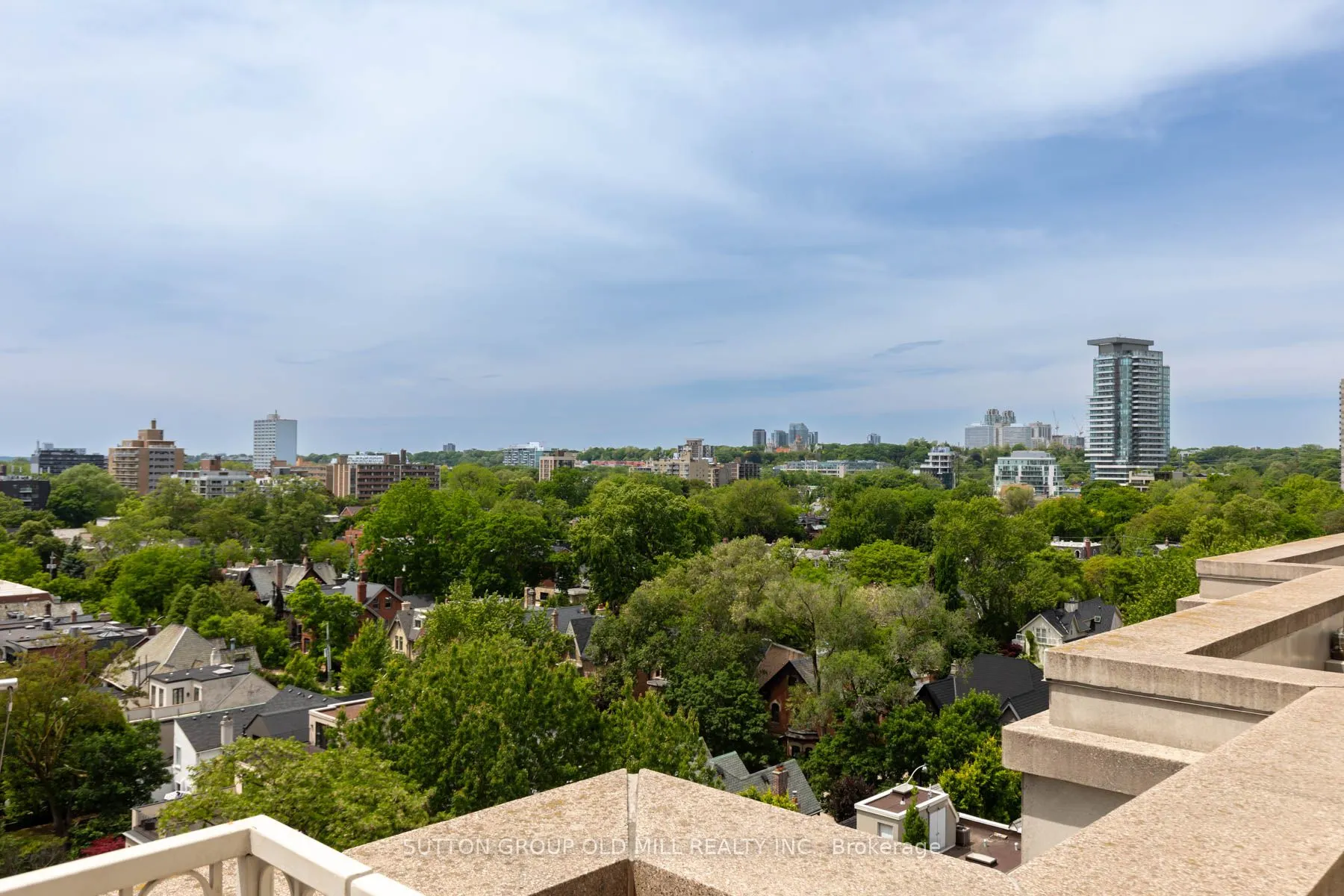 38 Avenue Road, #700