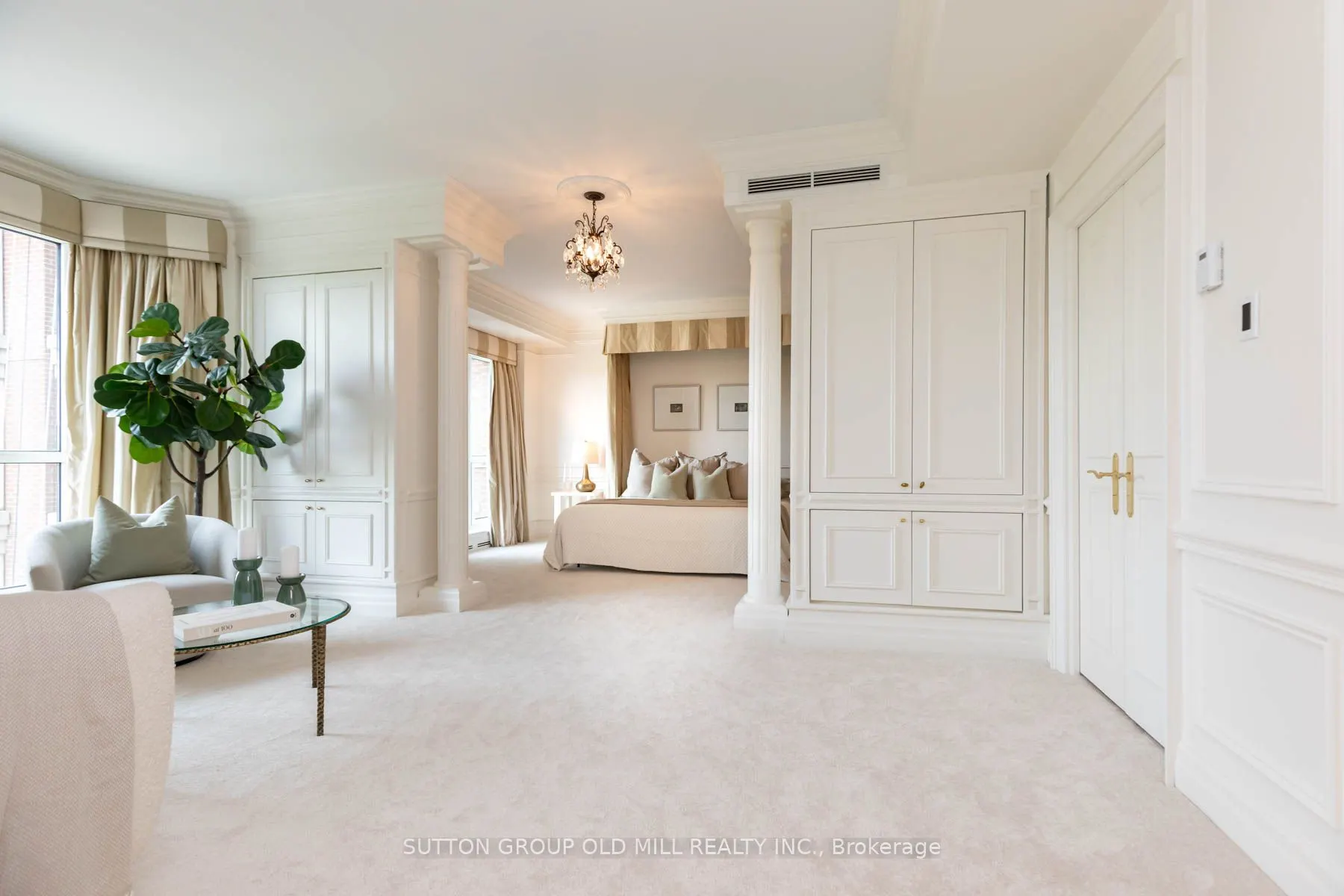 38 Avenue Road, #700