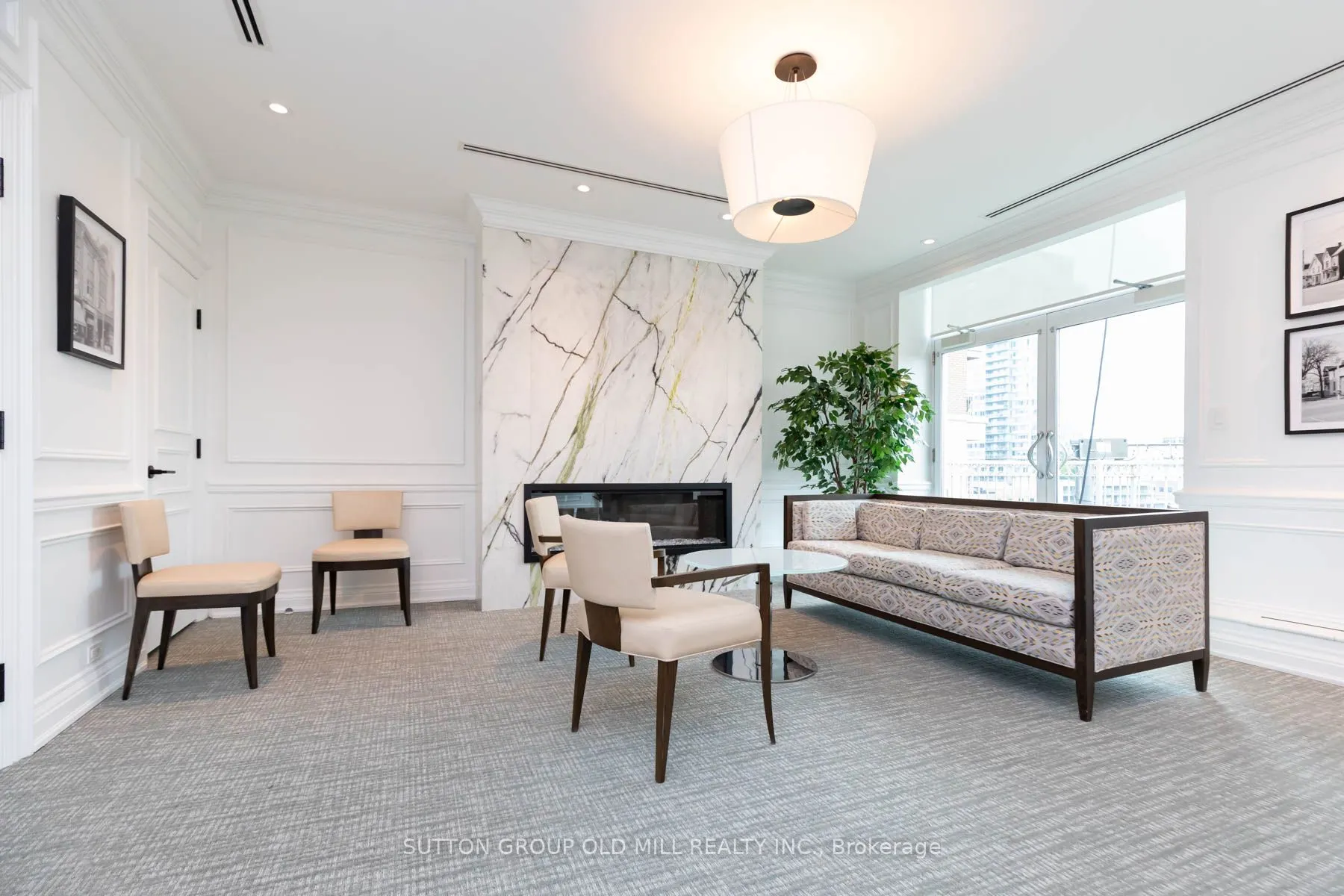 38 Avenue Road, #700