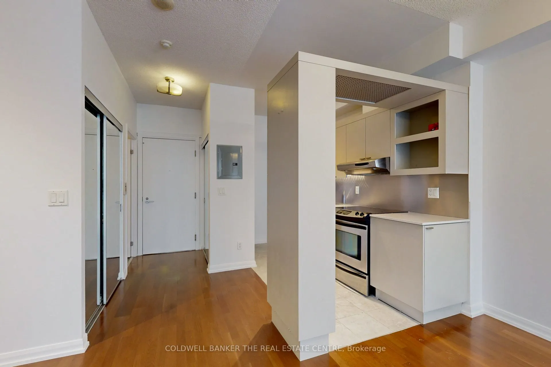 111 Elizabeth Street, #1118