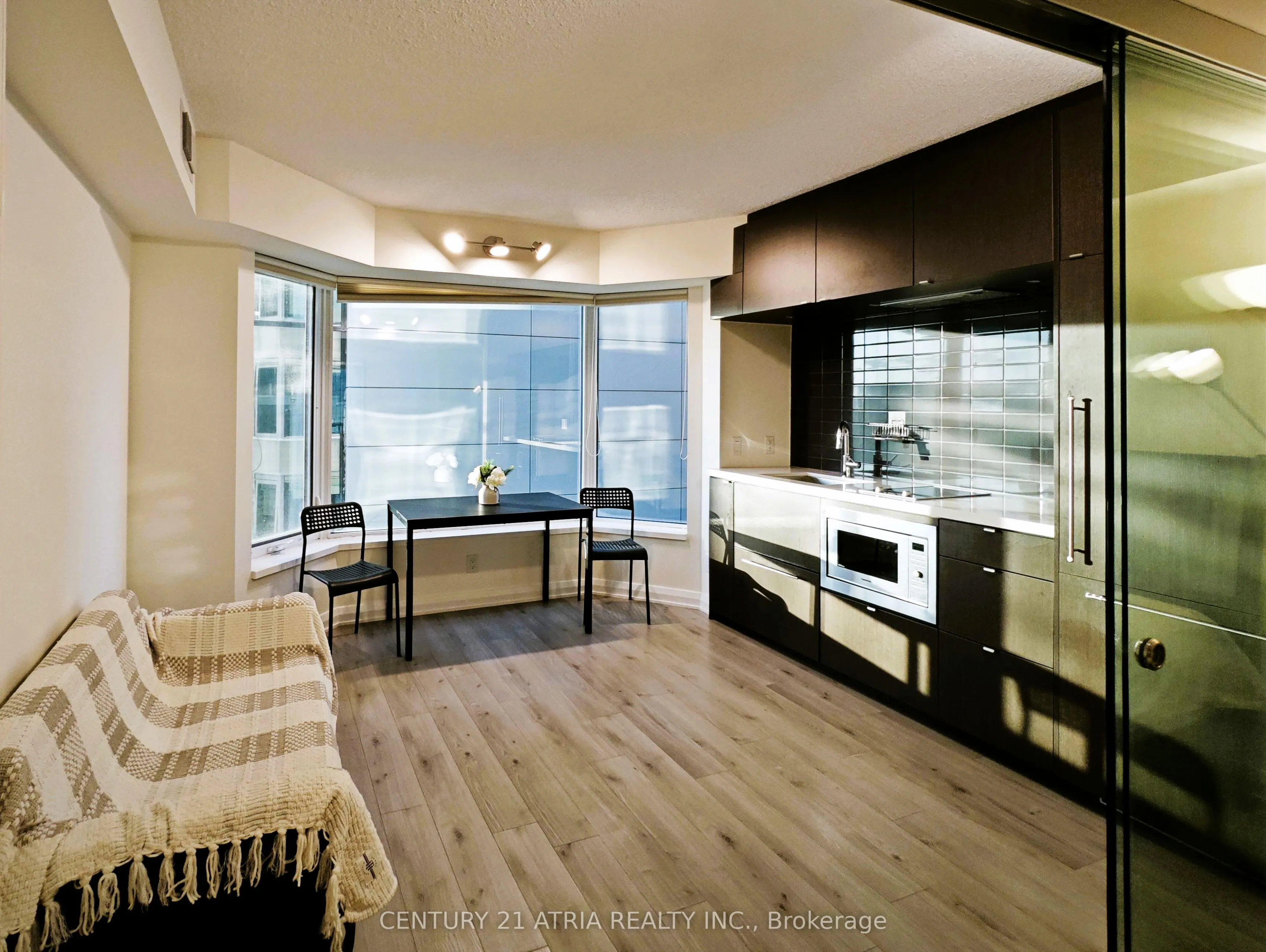 155 Yorkville Avenue, #605