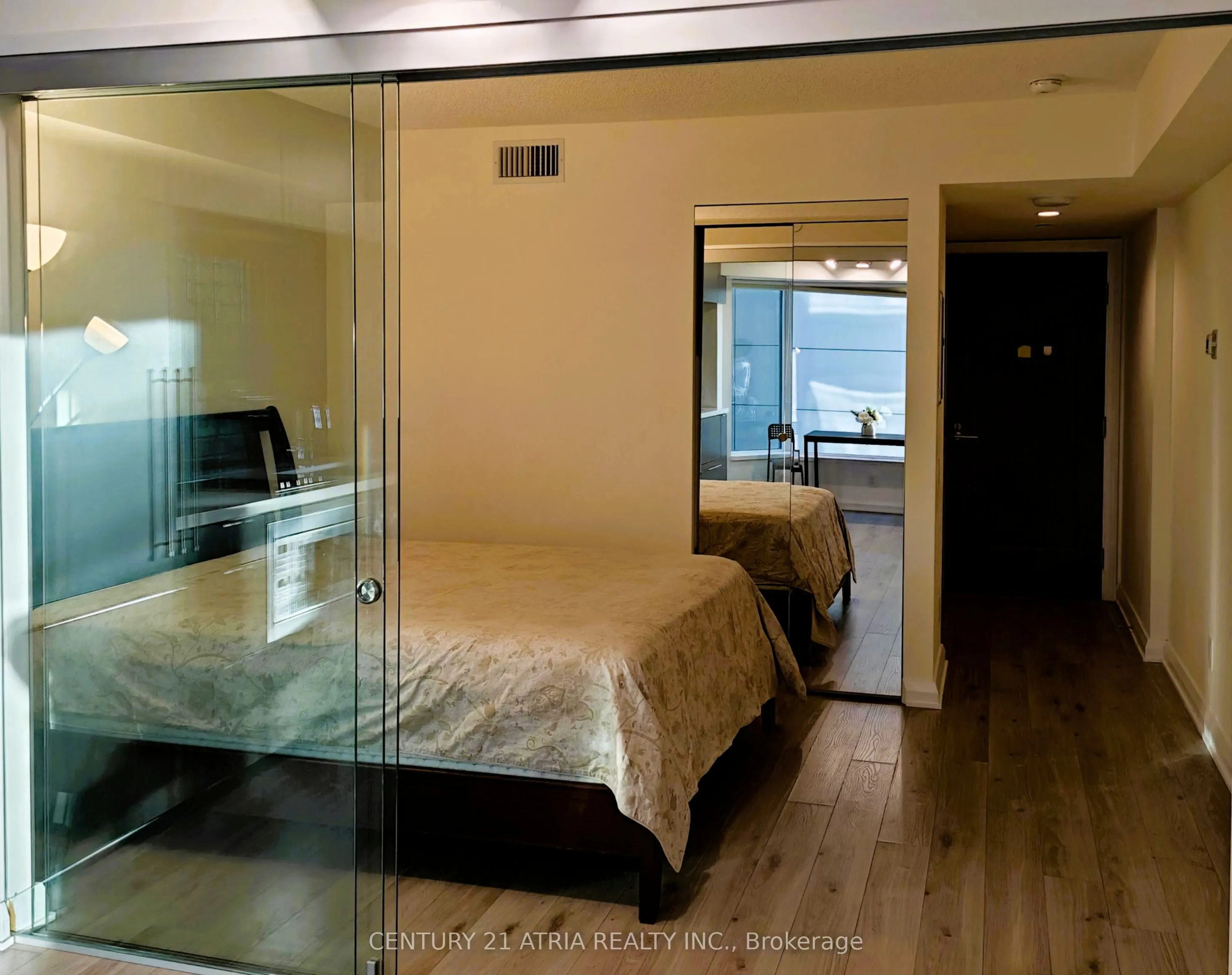 155 Yorkville Avenue, #605