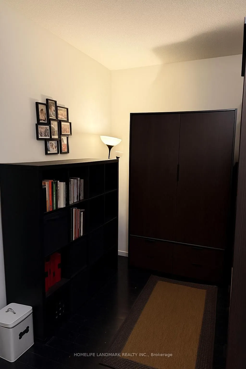 17 Kenaston Gardens, #409