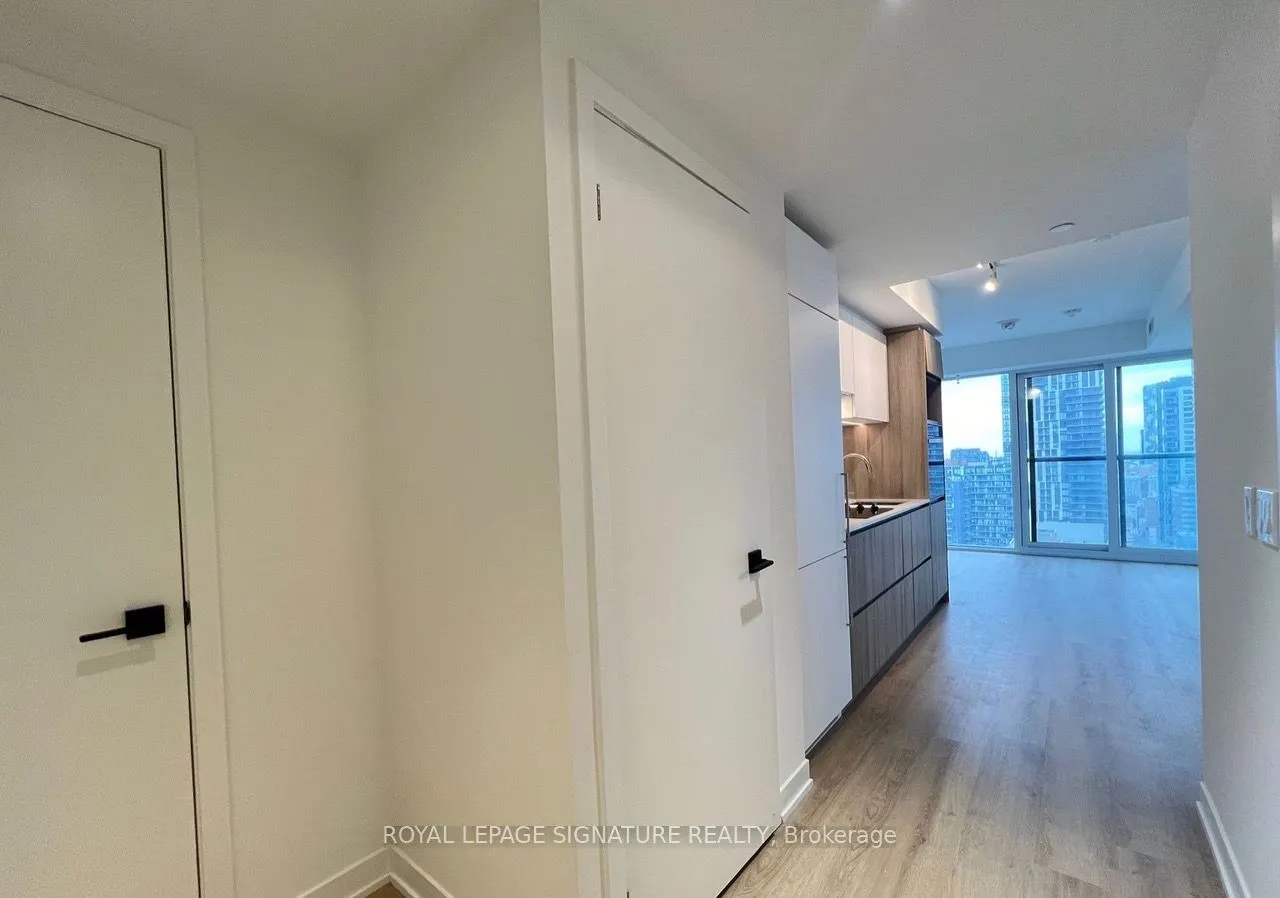 319 Jarvis Street, #4202