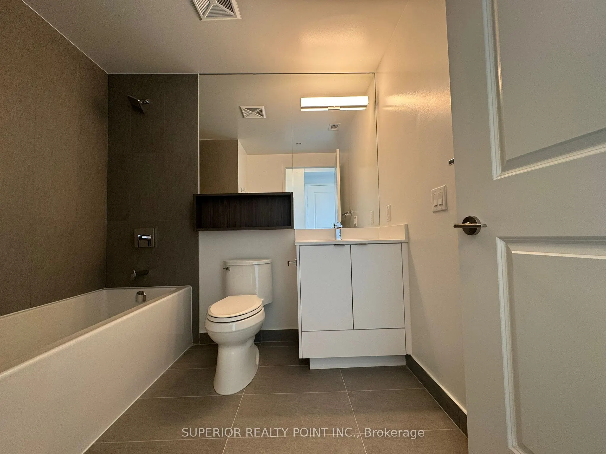 100 Dalhousie Street, #1904