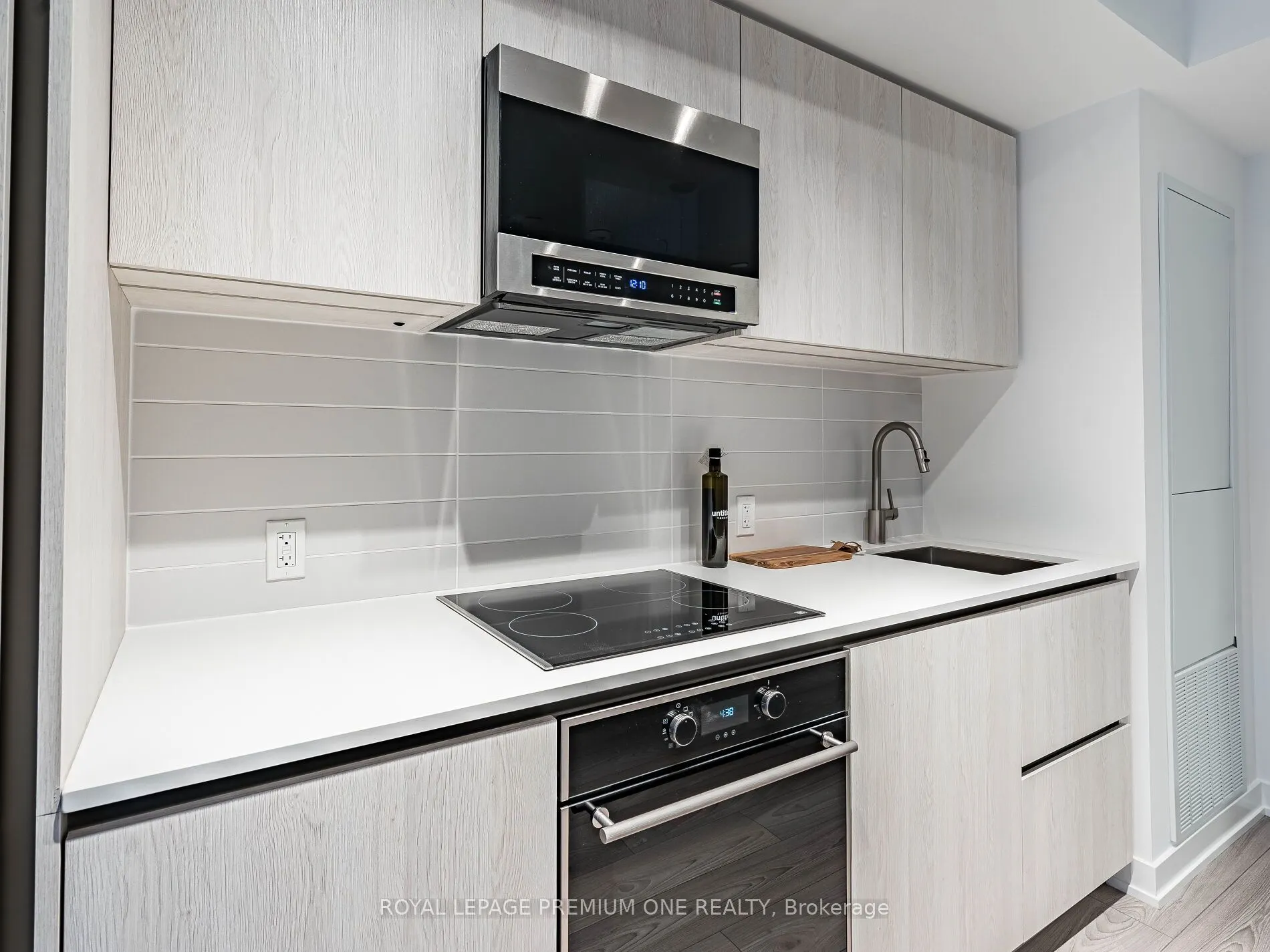 110 BROADWAY Avenue, ##310S