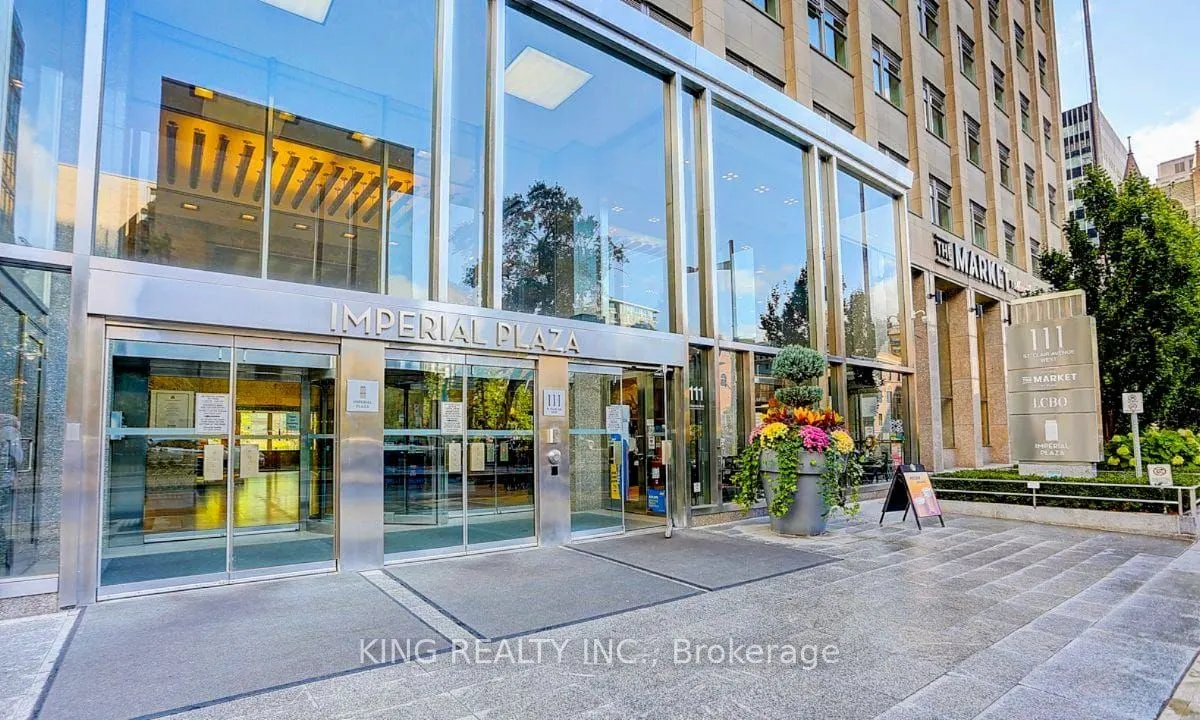 111 St Clair Avenue W, #1603