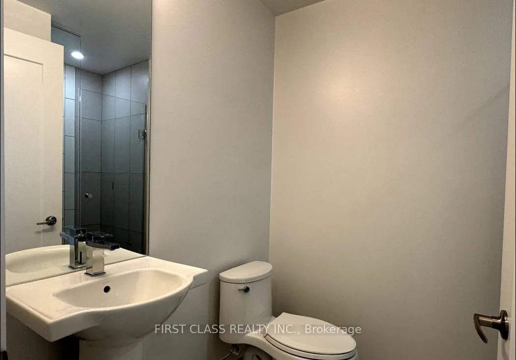 70 Princess Street, #1803 E