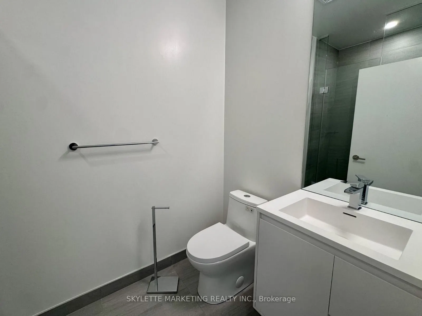 1 Kyle Lowry Road, #118