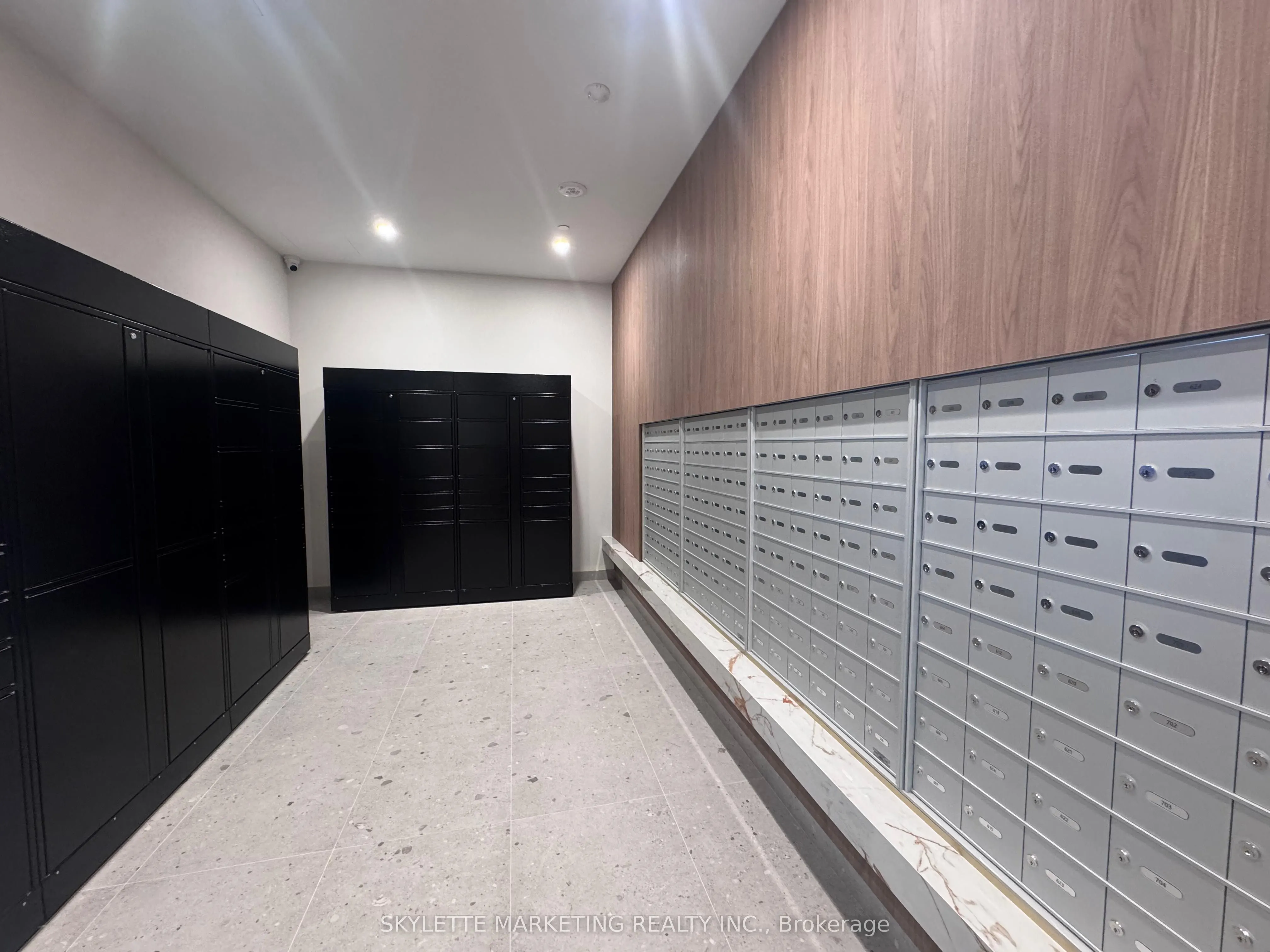 1 Kyle Lowry Road, #118