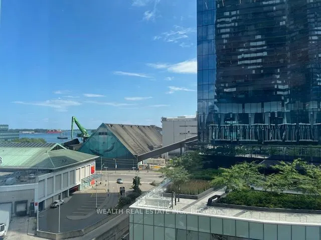 138 Downes Street, #908