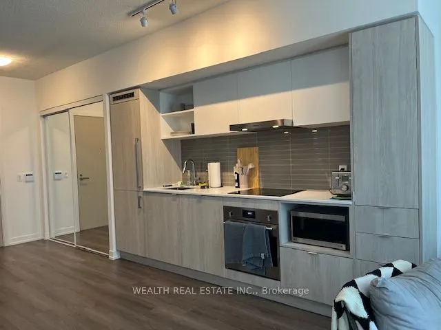 138 Downes Street, #908