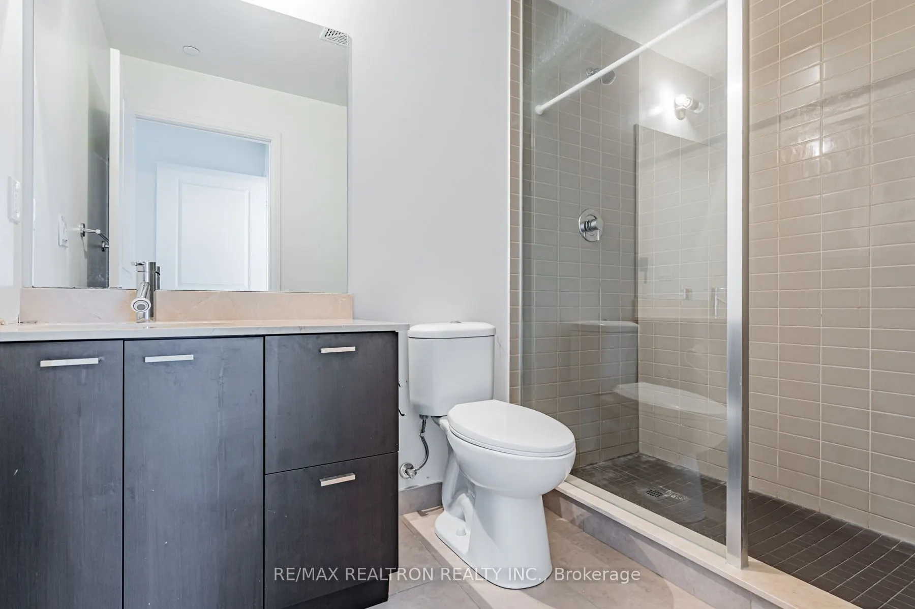 88 Sheppard Avenue E, #2802