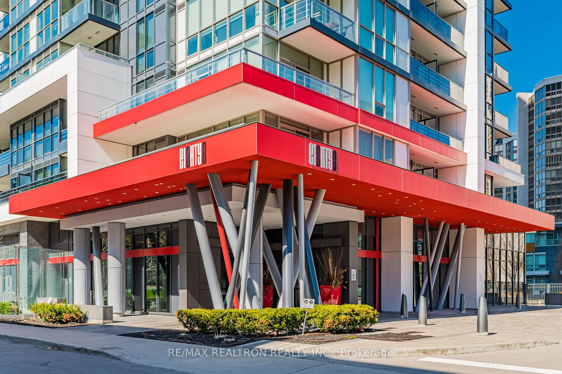 88 Sheppard Avenue E, #2802