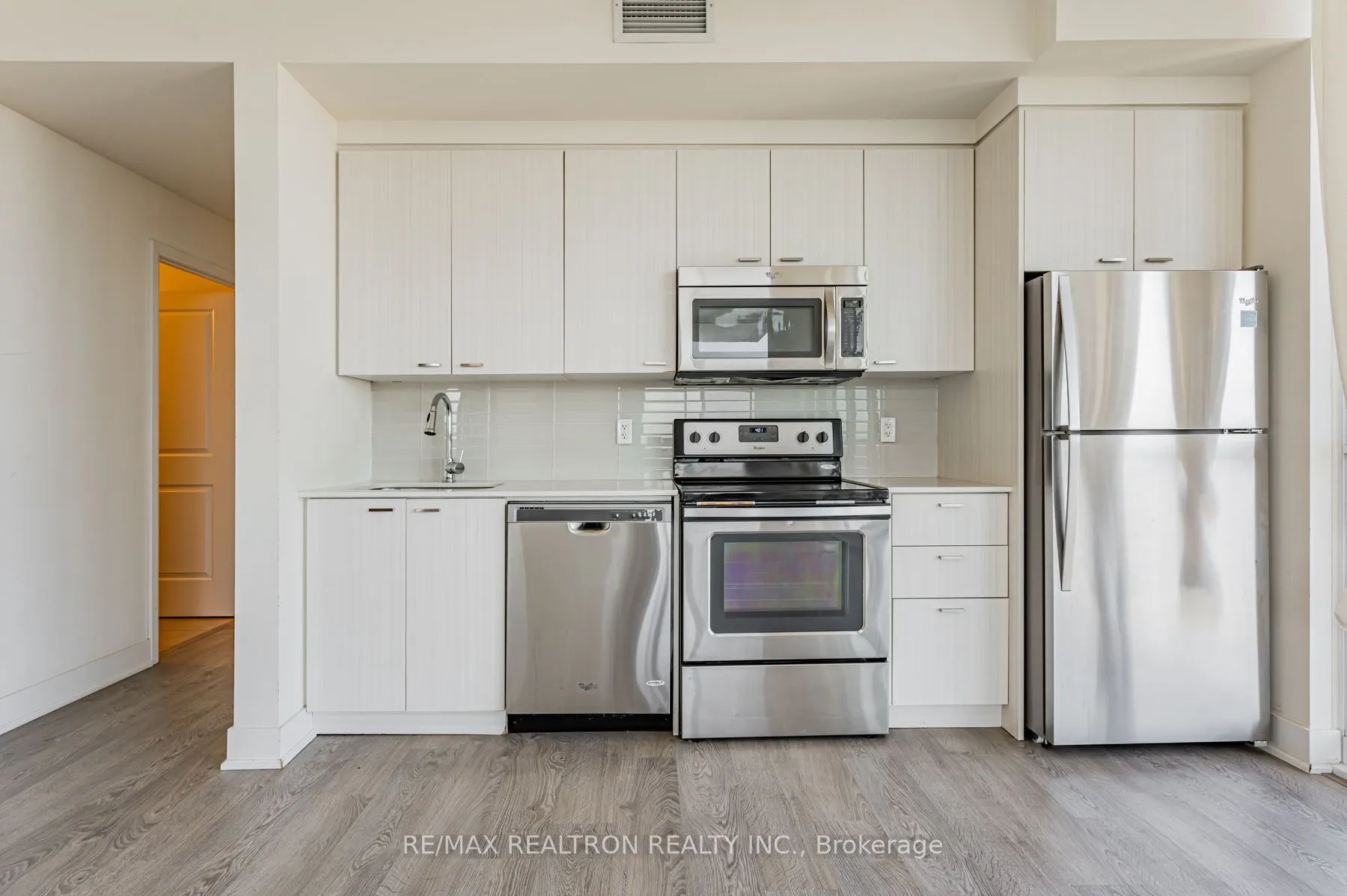 88 Sheppard Avenue E, #2802