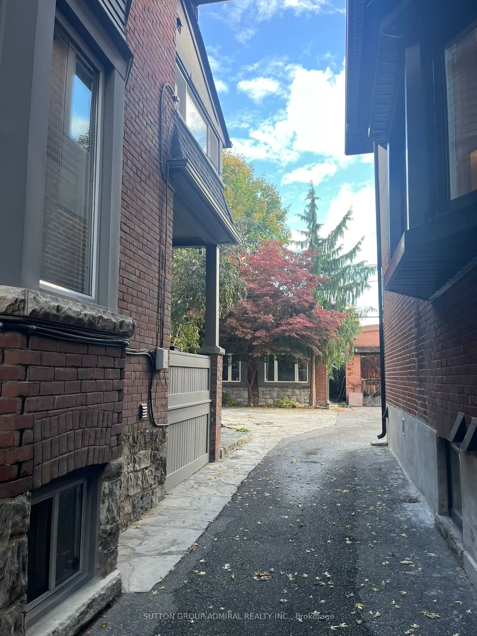 335 Palmerston Boulevard, #Coach house