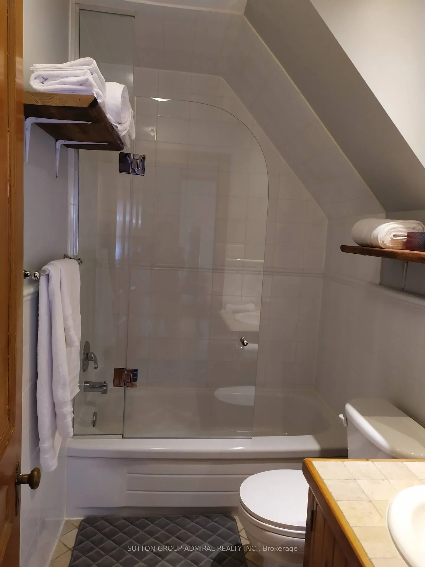 335 Palmerston Boulevard, #Coach house