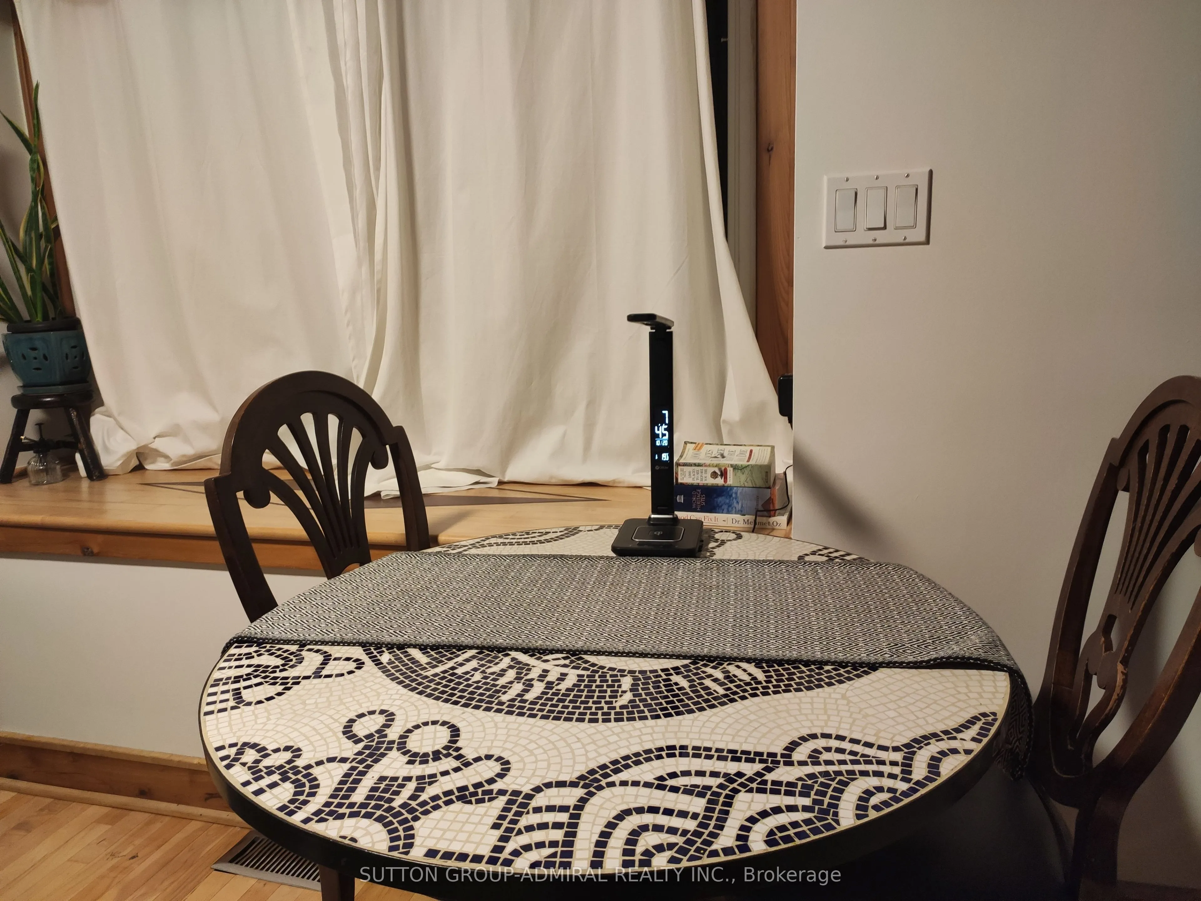 335 Palmerston Boulevard, #Coach house