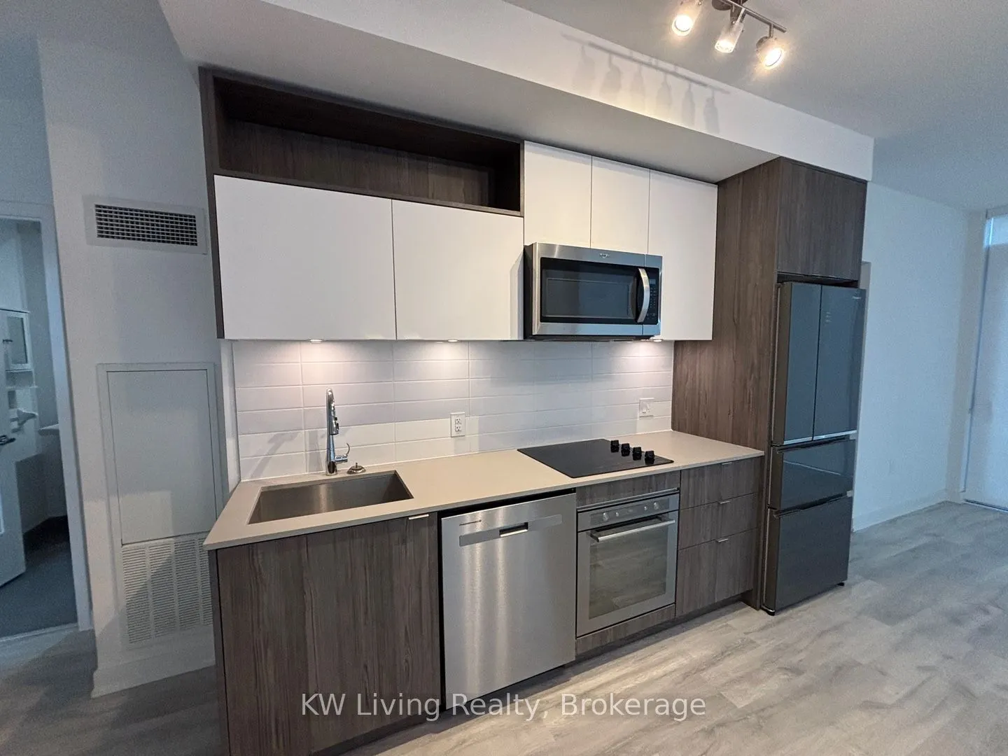 121 Lower Sherbourne Street, #463