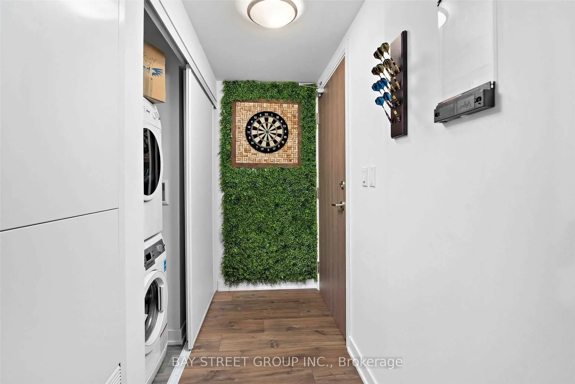 27 Bathurst Street, #313W