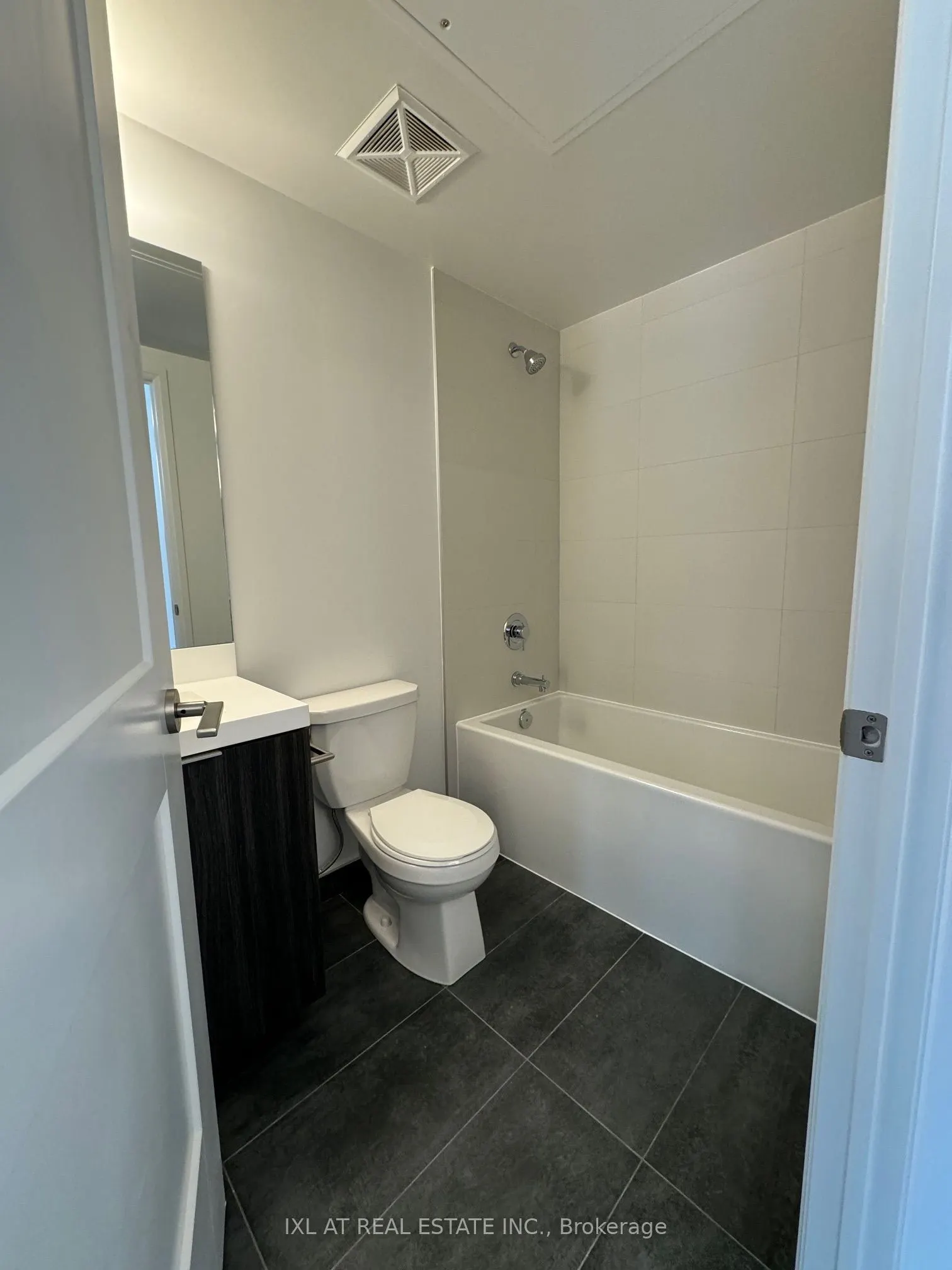 8 Widmer Street, #1608