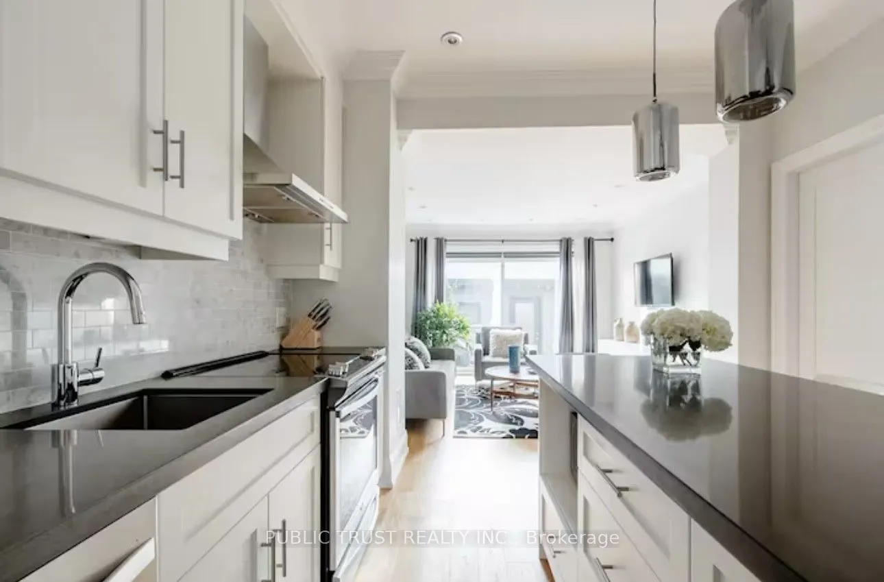 72 Grace Street, #Main Floor