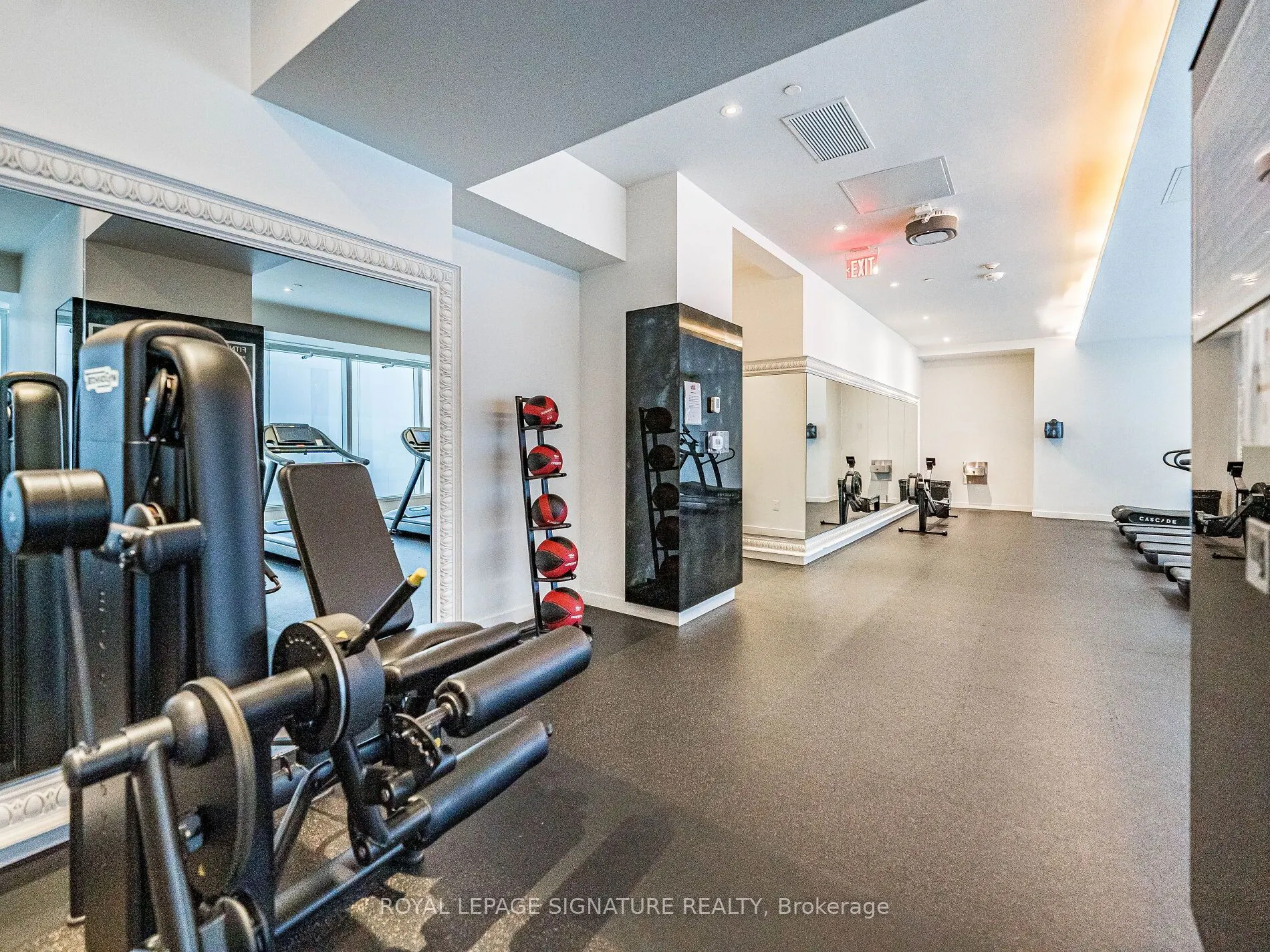 197 Yonge Street, #2107