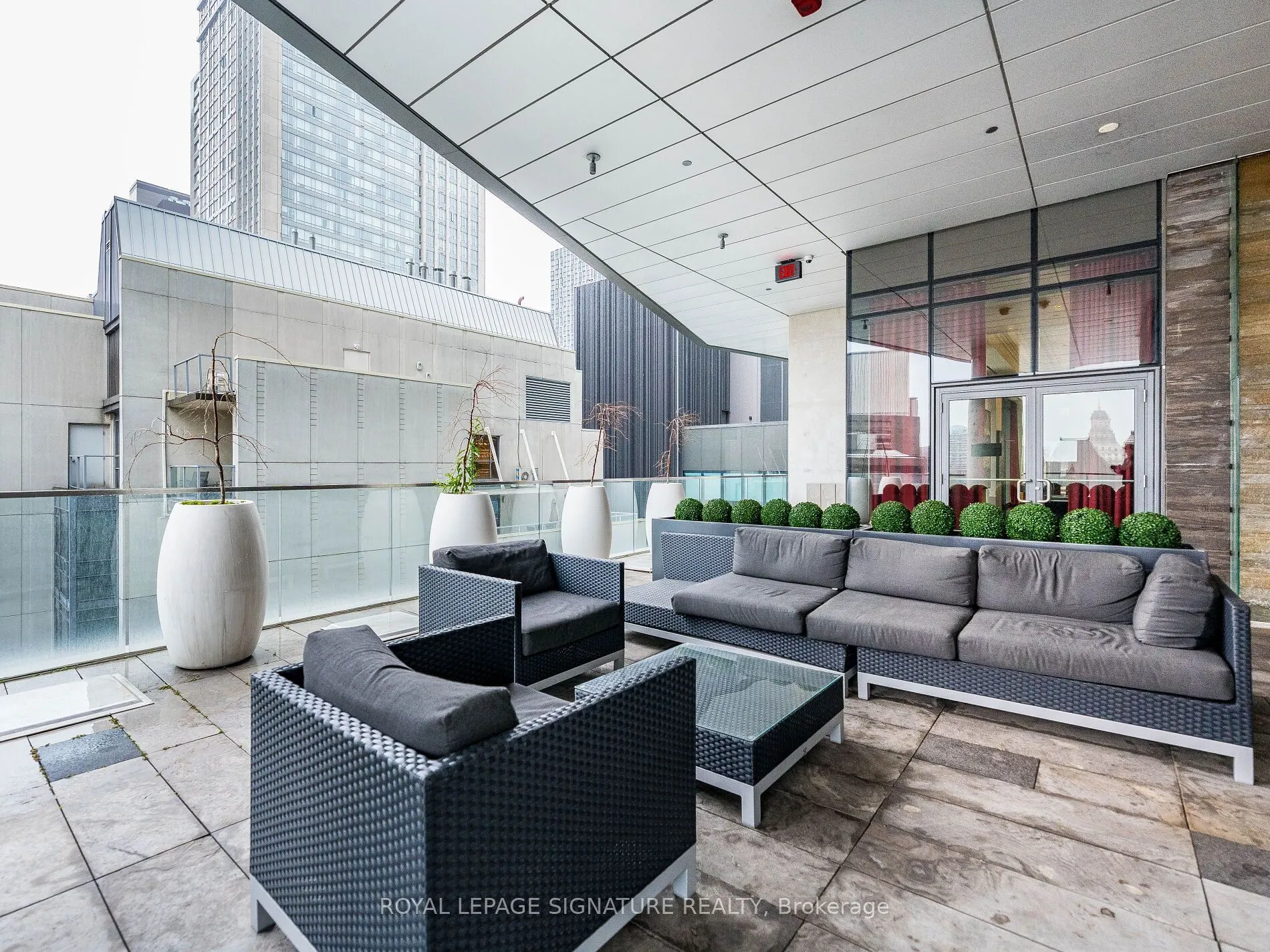 197 Yonge Street, #2107