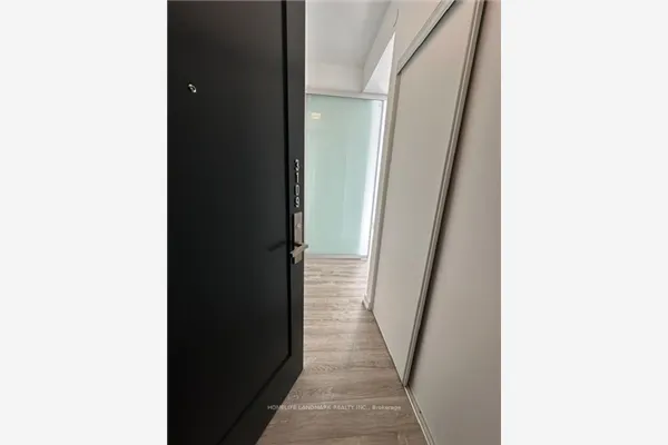 28 Wellesley Street E, #3109