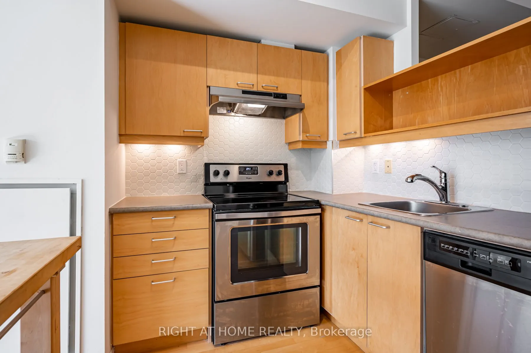 333 Adelaide Street E, #726