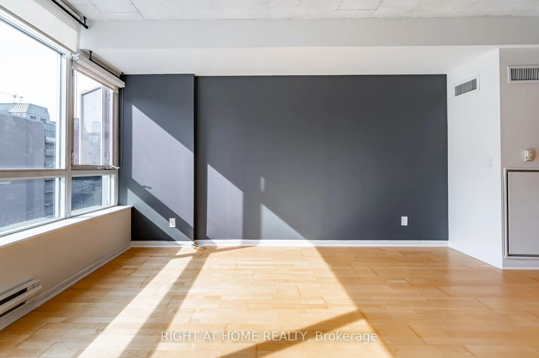 333 Adelaide Street E, #726