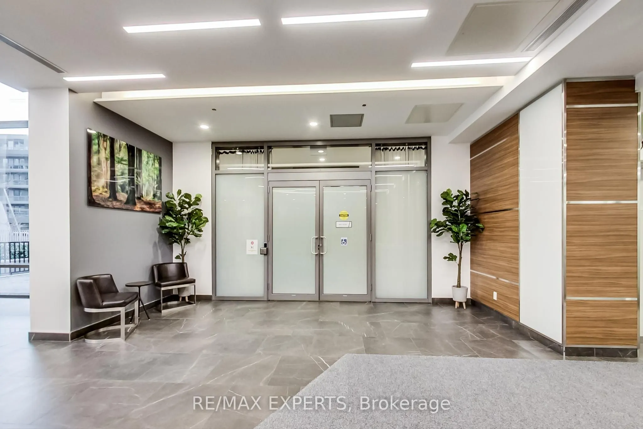 56 Forest Manor Road, #1111