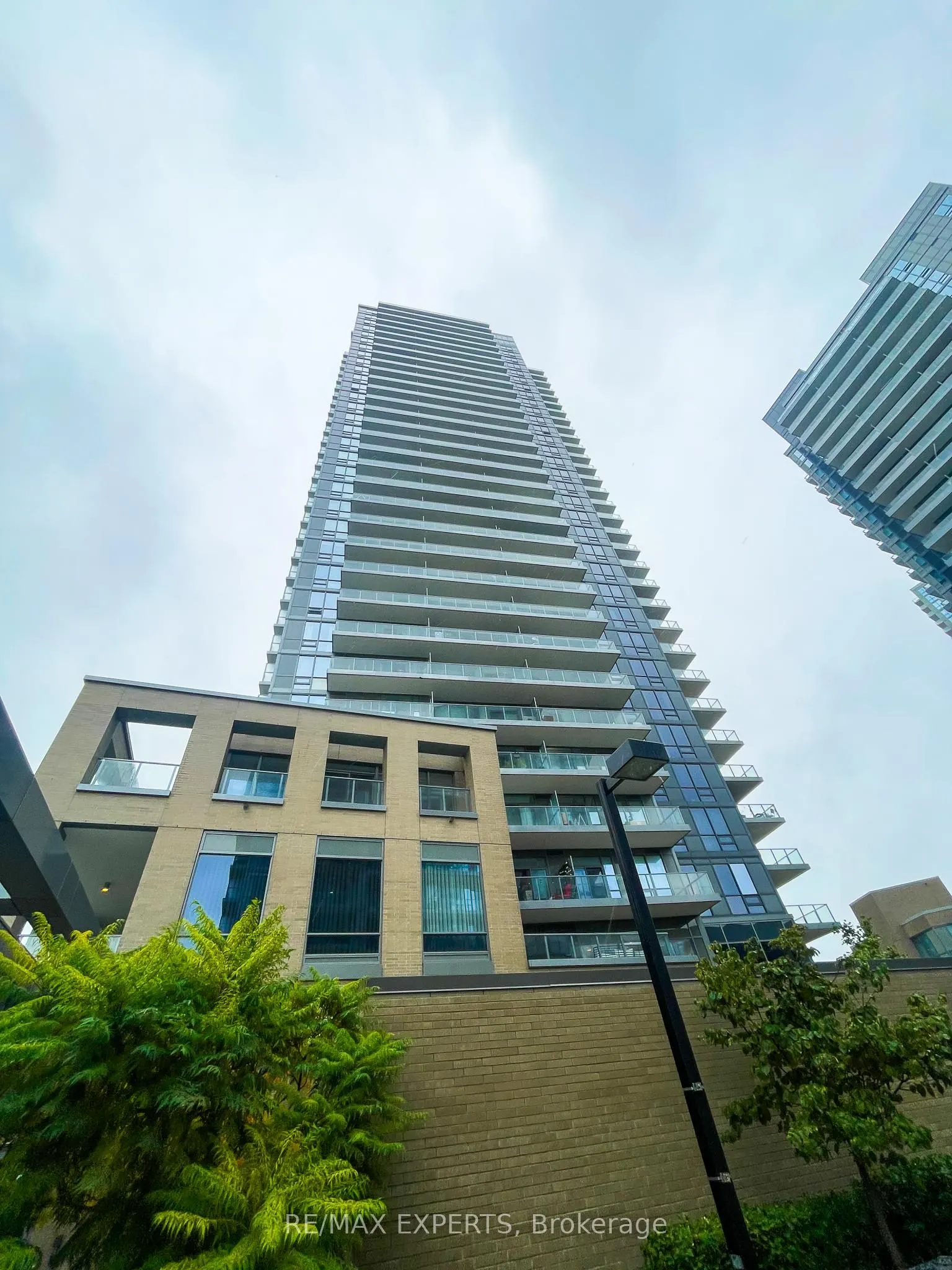 56 Forest Manor Road, #1111