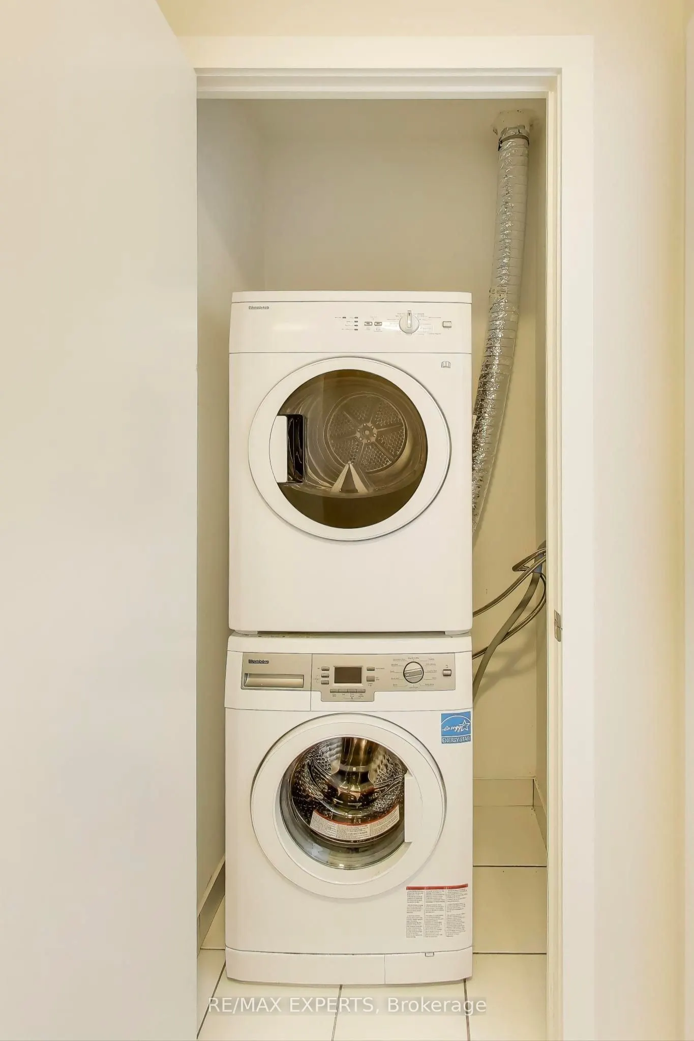 56 Forest Manor Road, #1111