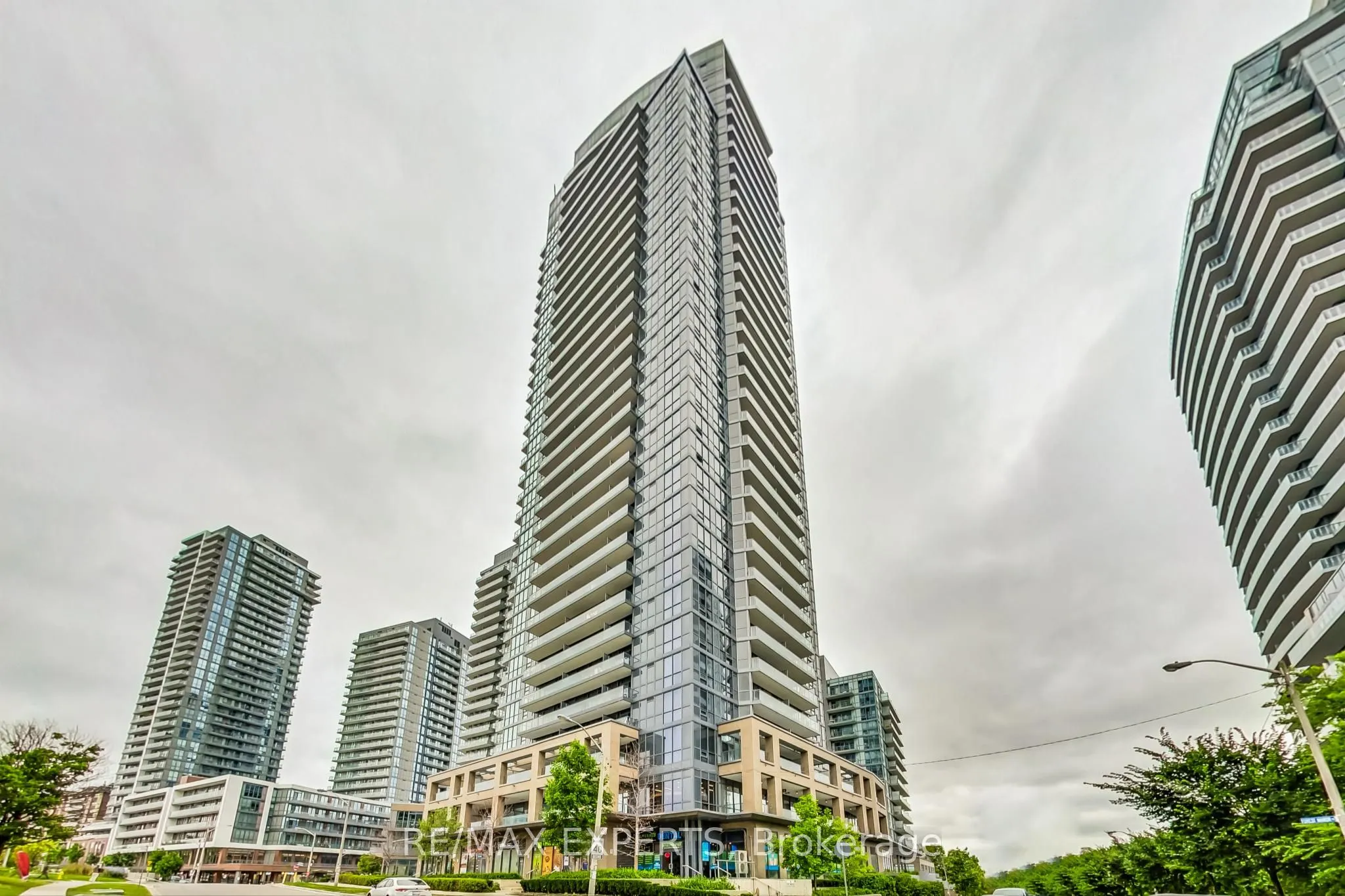 56 Forest Manor Road, #1111