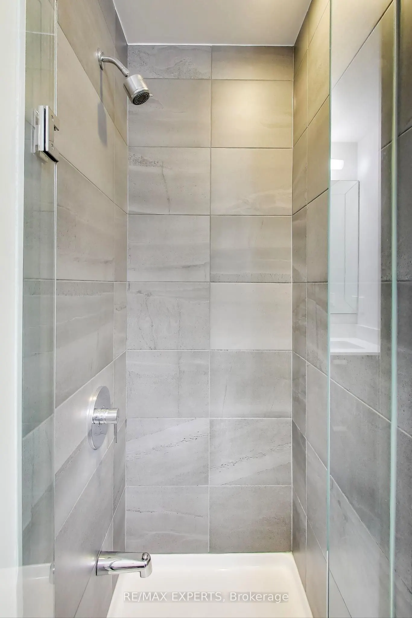 56 Forest Manor Road, #1111