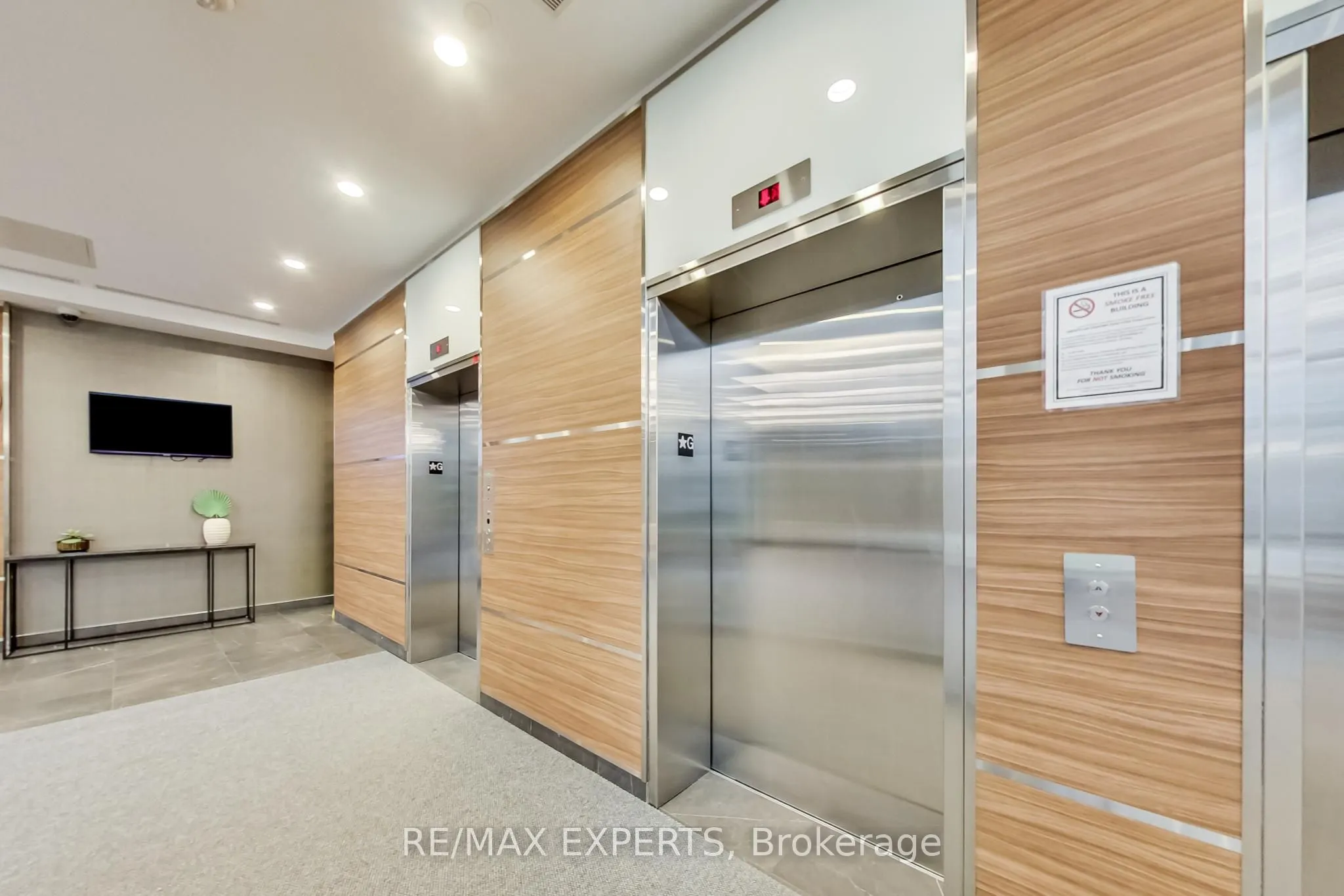 56 Forest Manor Road, #1111